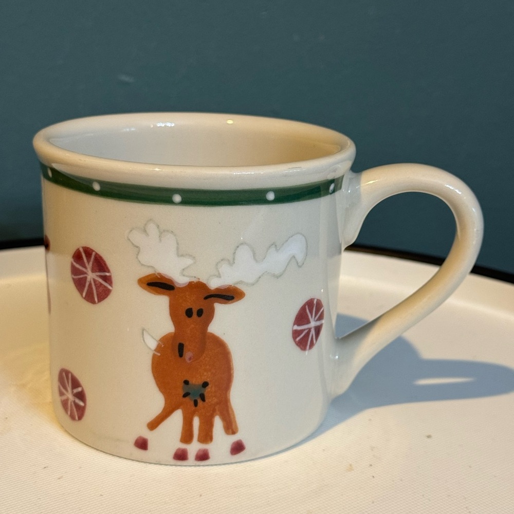 STARBUCKS Hartstone Pottery Whimsical Christmas Reindeer Mug 12 Oz Hand Painted